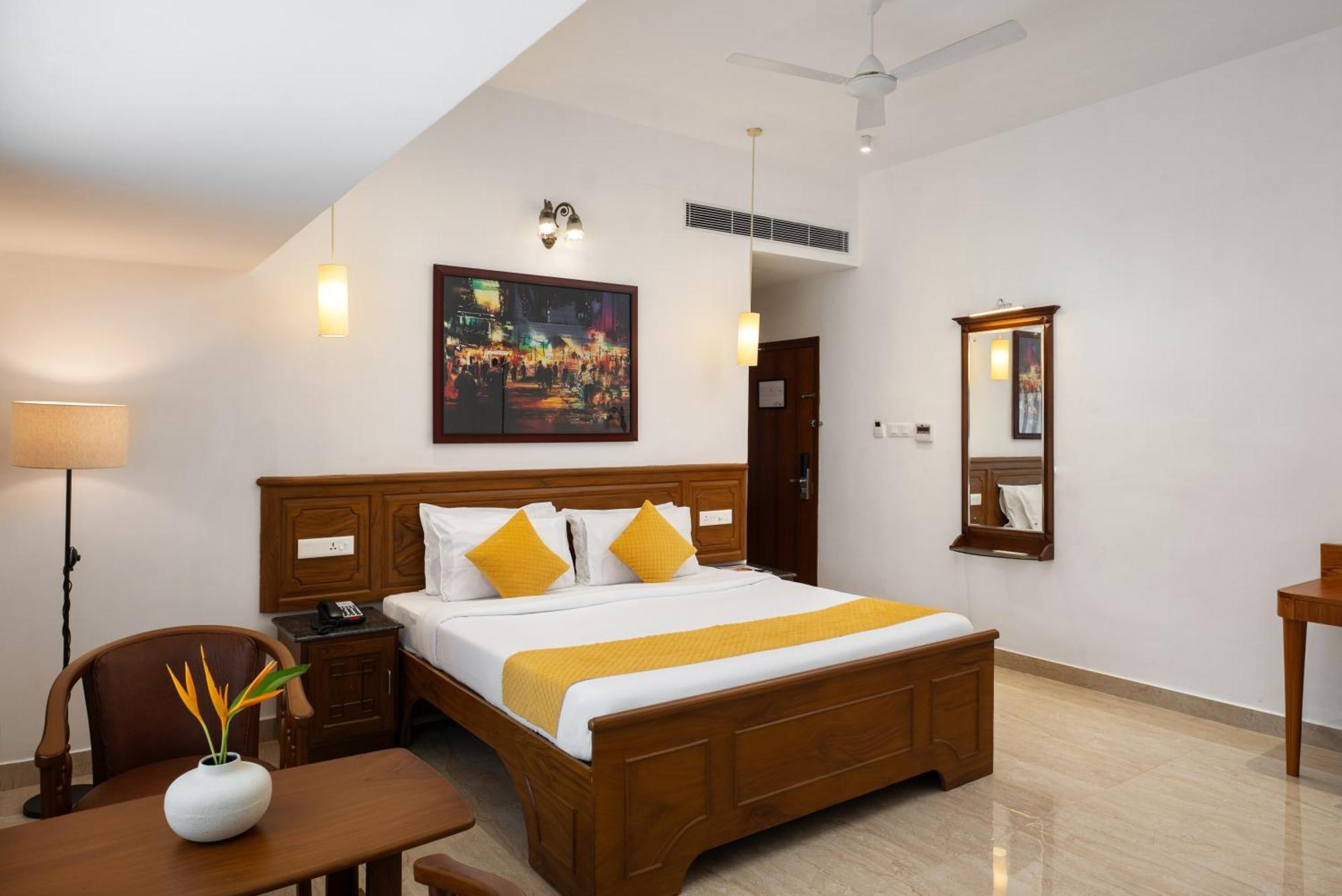 Hotel Aida Коттаям Экстерьер фото